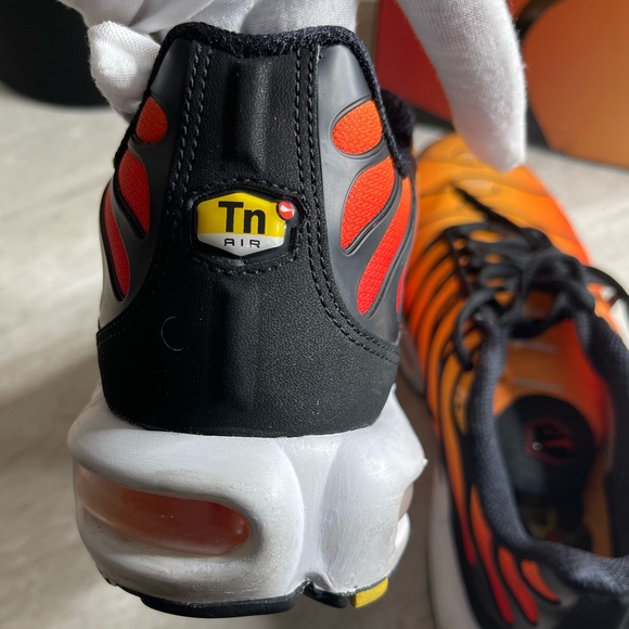 SOLDSOLDSOLD NIKE AIR MAX PLUS SUNSET TIGER SHOES - Picture 7 of 9